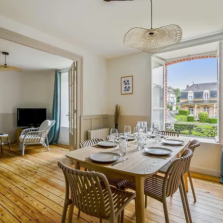 Dans L'ancien Grand T3 Lumineux Houlgate