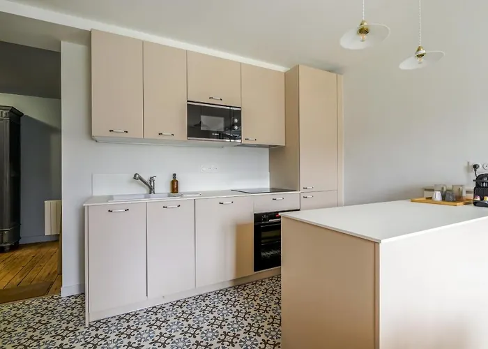 Dans L'ancien Grand T3 Lumineux Апартаменты