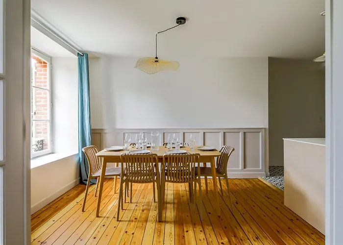 Dans L'ancien Grand T3 Lumineux *